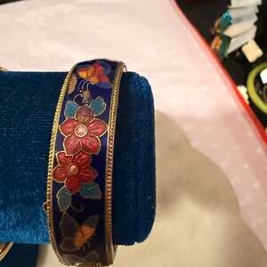 Vtg Blue Green Flower Butterflies Cloisonne Enamel Bangle Bracelet Push in Clasp